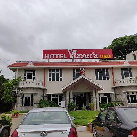 Hotel Mayura Nelligere Екстер'єр фото